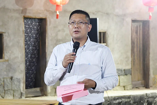 13 振興茶產(chǎn)業(yè) 媒體來(lái)助力  廈門市安溪商會(huì)組織媒體記者走進(jìn)安溪茶鄉(xiāng)1358.png